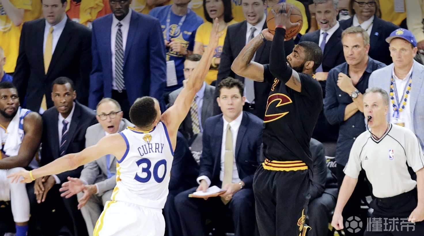 下载-里昂碾压IG，欧文完成高光表现鏖战多局四强赛，让粉丝疯狂欢呼的简单介绍