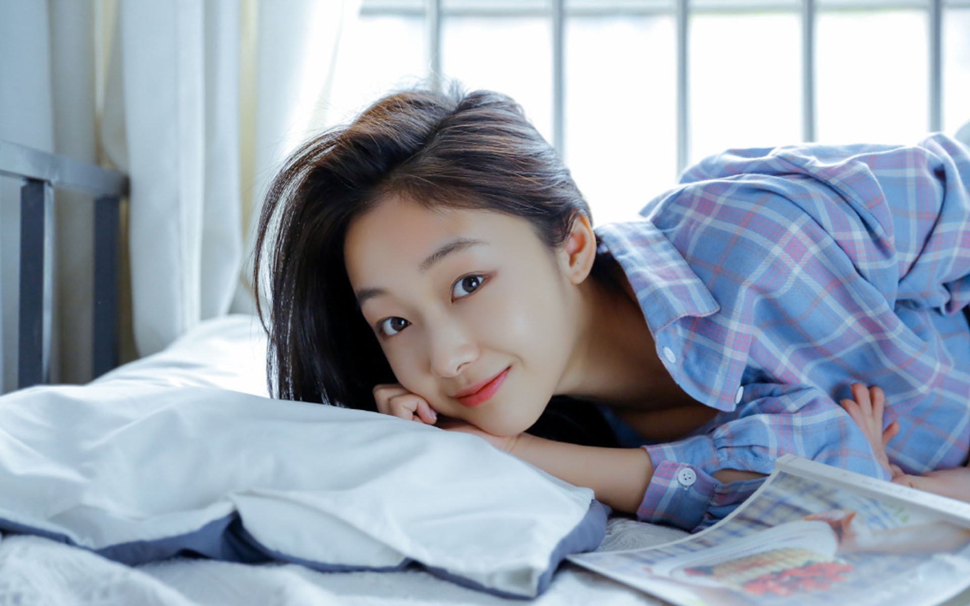 官网-绝世倒钩与钢铁之躯，富安健洋冠军级表现护佑威尔士打穿尼斯铁壁